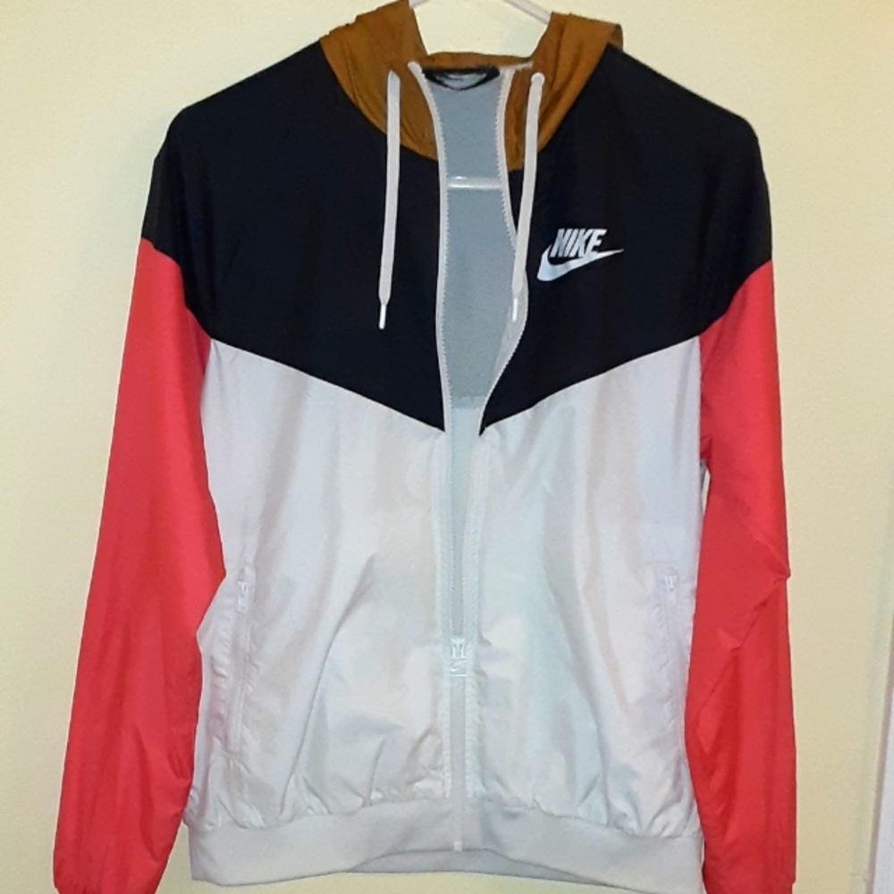 Nike Windbreaker Style Jacket (L)